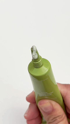 What Sulfur Actually Does for Your Skin (and Why It Belongs in Your Routine)